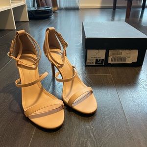 Banana republic heels US 7.5 sandals